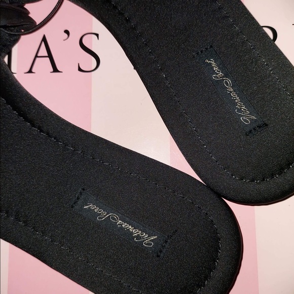Victoria secret Slide size Medium NWT - Picture 6 of 7